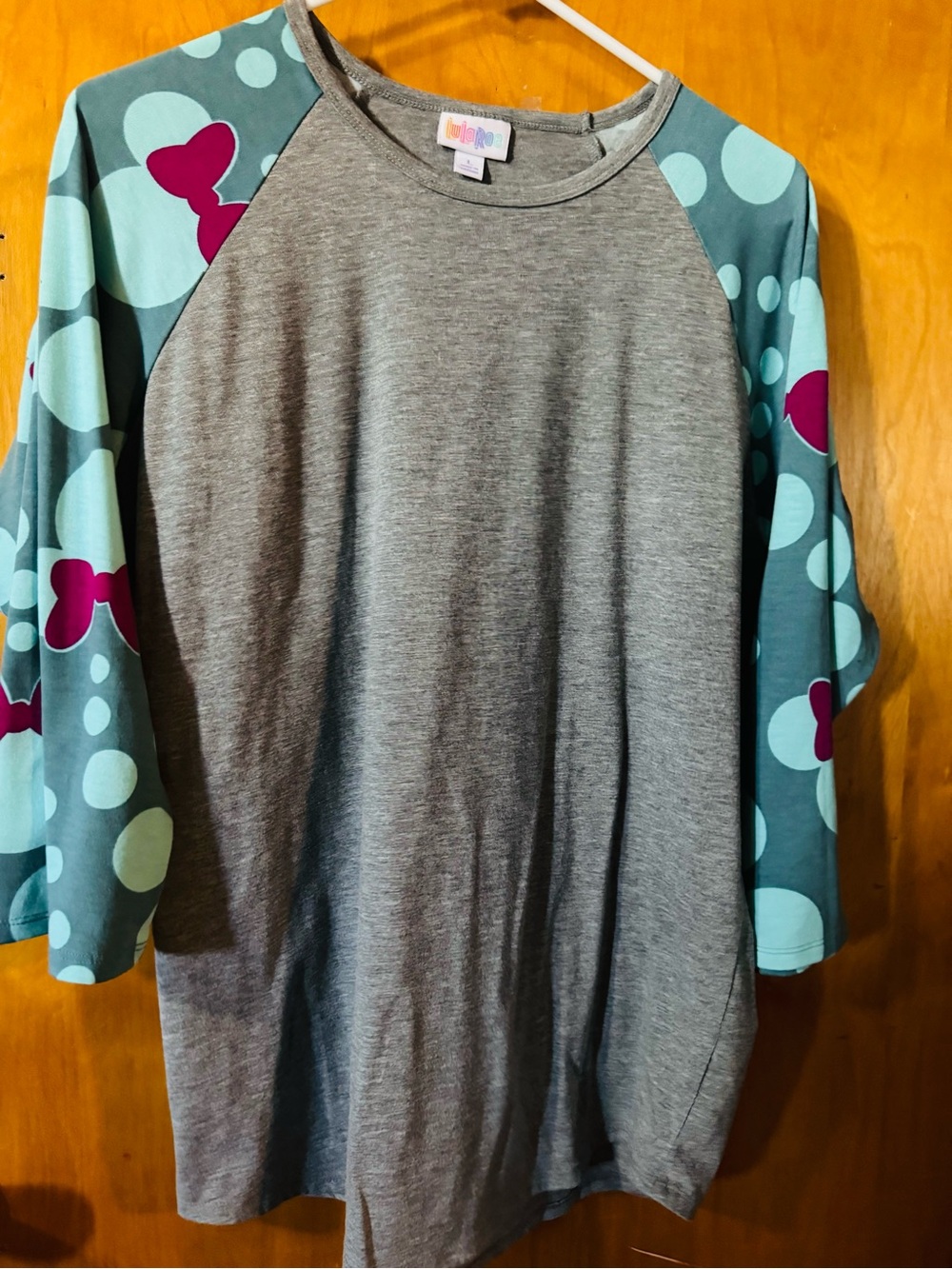 LuLaRoe Gray Raglan Tee with Teal Polka Dot & Berry Accents